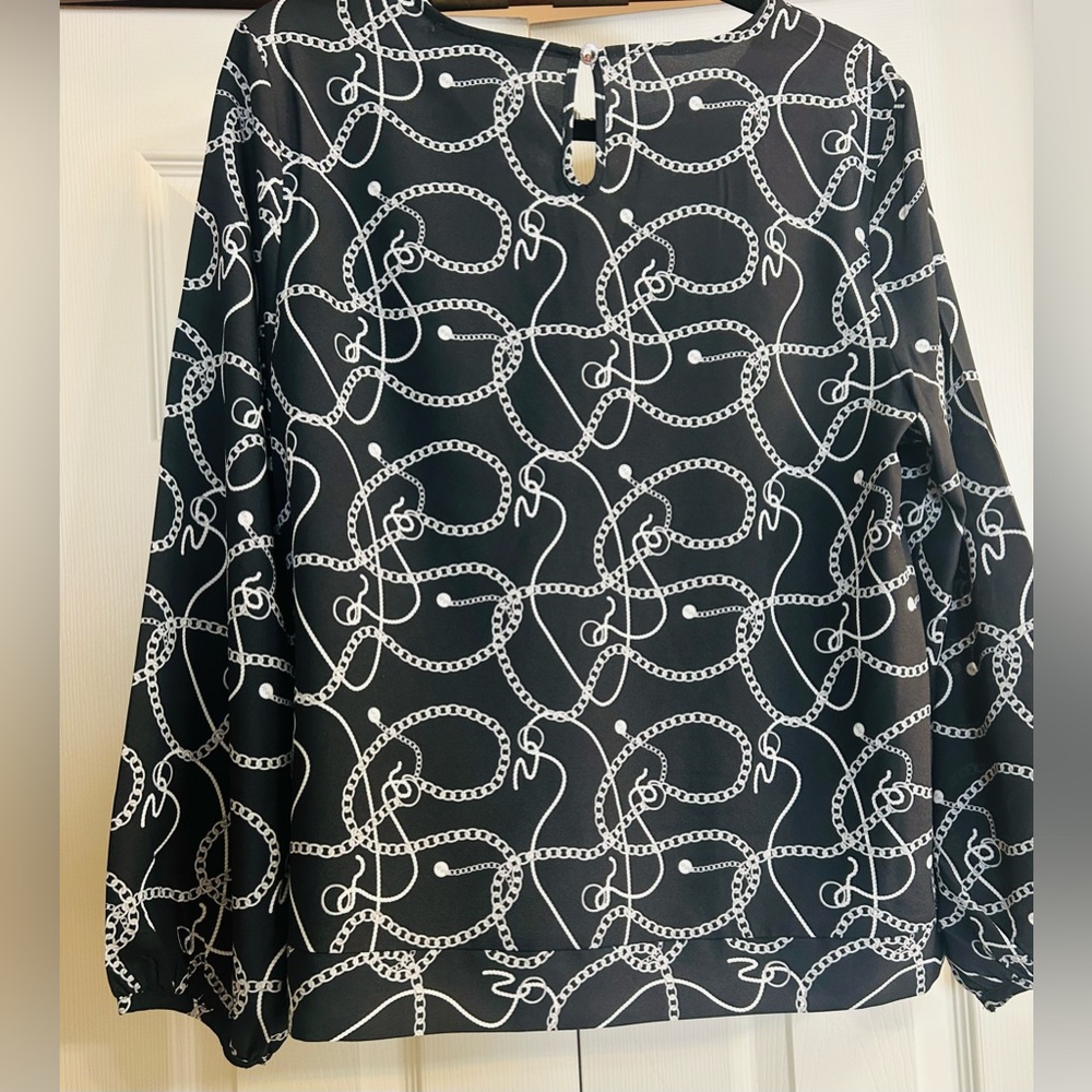 Marc New York Long Sleeve Black and White Chain Design Top. New With Tags - Picture 7 of 10